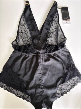 Bluebella Black Lace “Elvin” Teddy